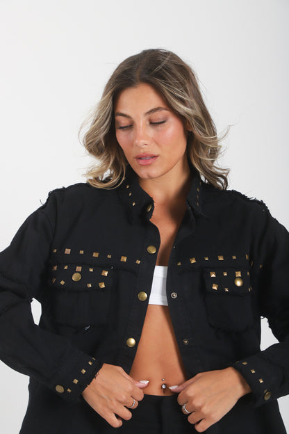 Camisa Biarritz de gabardina con tachas doradas